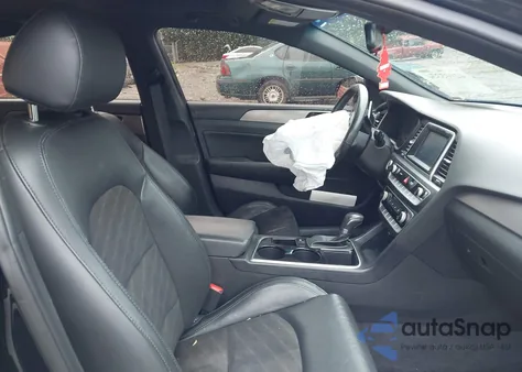 2018 Hyundai Sonata Sport z USA, uszkodzony, nr VIN 5NPE34AF6JH659194